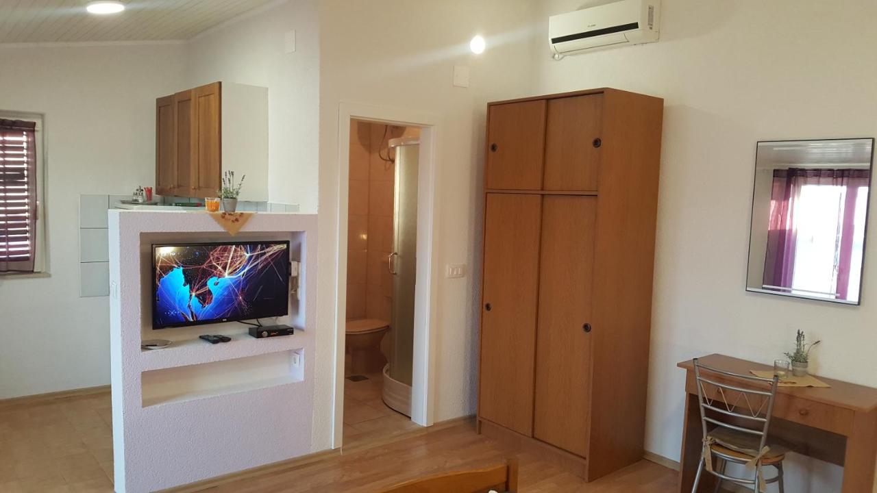 Apartments Zuzul - Trogir Exterior photo